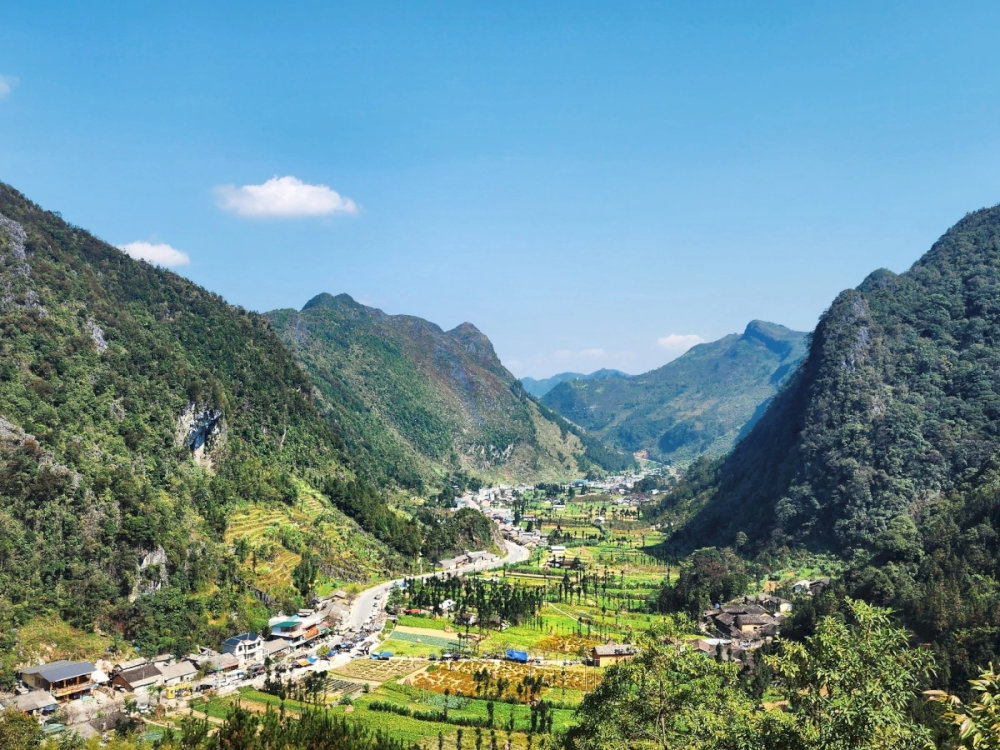 Ha Giang is famous for its challenging mountain passes that challenge all adventurers